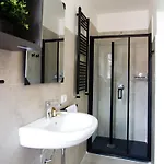 Διαμέρισμα Your Refuge In -